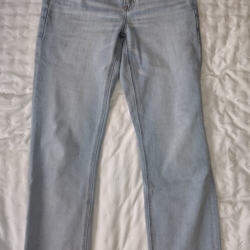 American Eagle Light Wash Women's Jeans